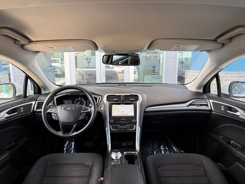 Used 2019 Ford Fusion SE FWD image 21