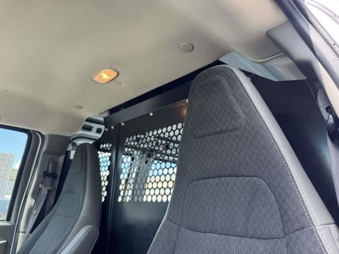 Used 2024 Chevrolet Express 2500 w/ Driver Convenience Package RWD image 21