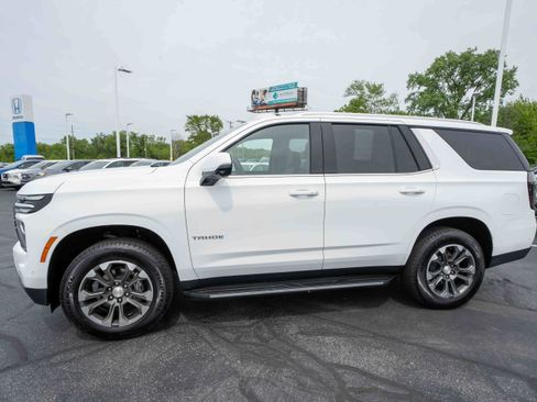 Used 2026 Chevrolet Tahoe LT w/ Comfort Package AWD/4WD image 3
