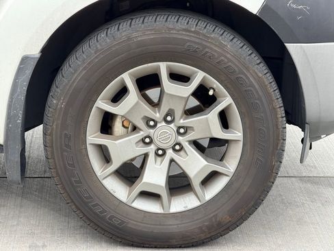 Used 2020 Nissan Frontier SV image 5