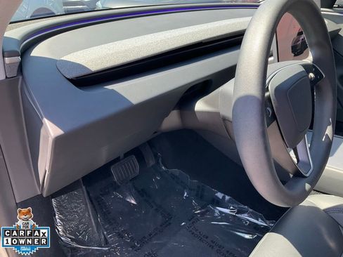 Used 2025 Tesla Model 3 Long Range RWD image 19