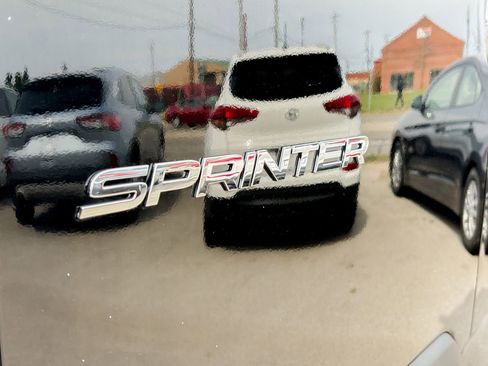 Used 2024 Mercedes-Benz Sprinter 2500 image 28