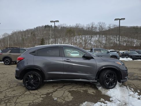 Used 2022 Honda HR-V Sport image 14