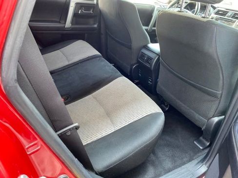 Used 2016 Toyota 4Runner SR5 image 15