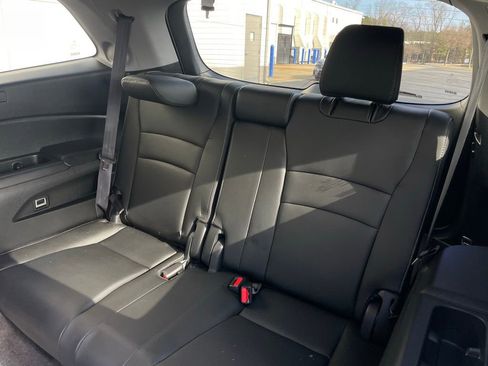 Certified 2022 Honda Pilot Touring image 42