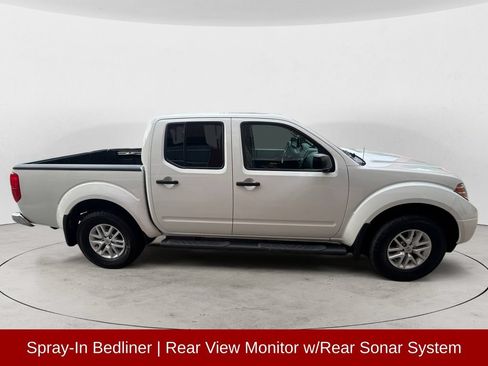 Used 2017 Nissan Frontier SV w/ SV Value Truck Package AWD/4WD image 7