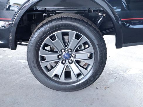 Used 2016 Ford F150 Lariat w/ Equipment Group 502A Luxury RWD image 11