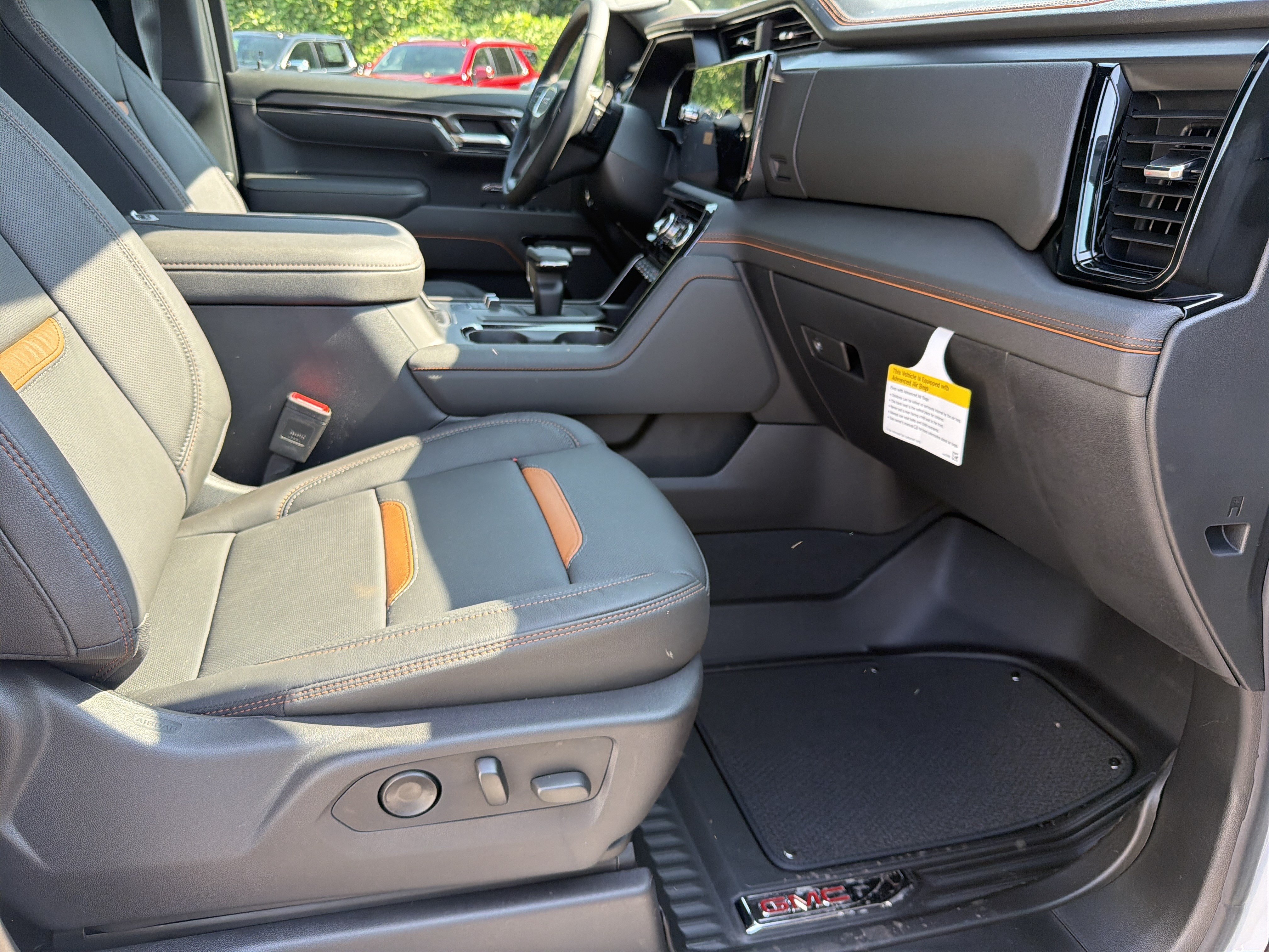 New 2026 GMC Sierra 1500 AT4 w/ AT4 Premium Package AWD/4WD image 14