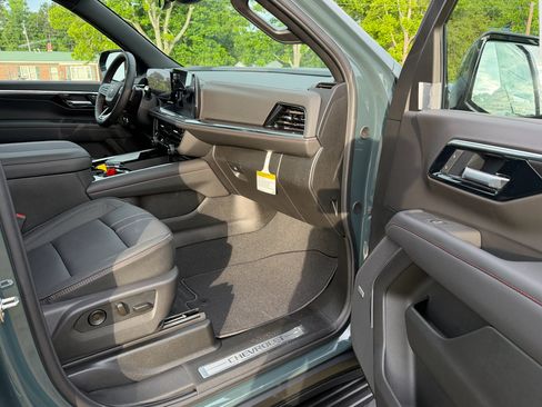 New 2026 Chevrolet Tahoe RST w/ Comfort Package AWD/4WD image 24