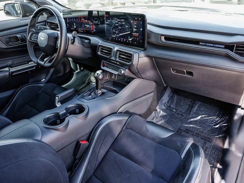 Used 2024 Ford Mustang Dark Horse image 11