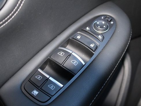 Certified 2025 INFINITI QX55 Essential image 12