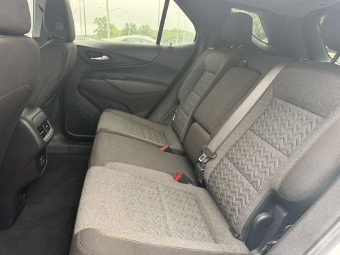 Used 2023 Chevrolet Equinox LT AWD/4WD image 9