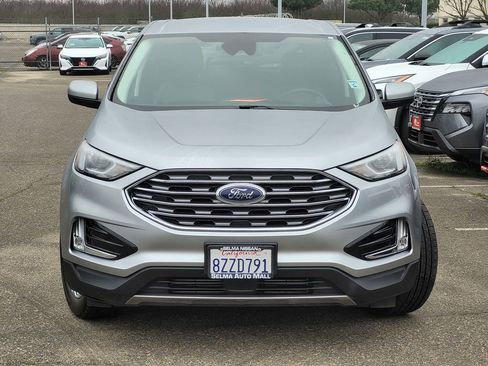Used 2022 Ford Edge SEL w/ Convenience Package image 3