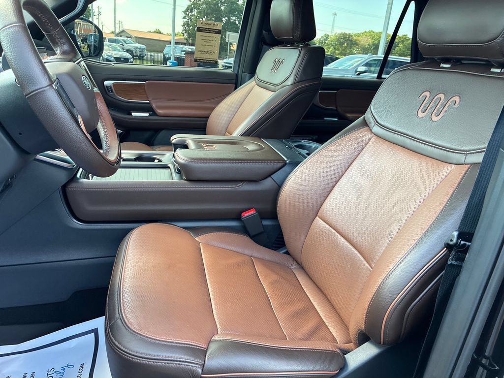 Used 2025 Ford Expedition King Ranch AWD/4WD image 10