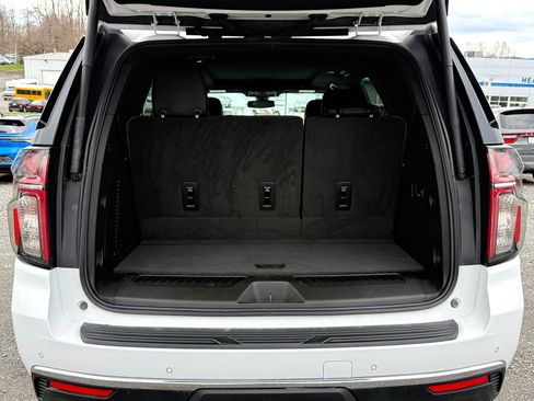 Certified 2022 Chevrolet Tahoe LT w/ Luxury Package AWD/4WD image 9