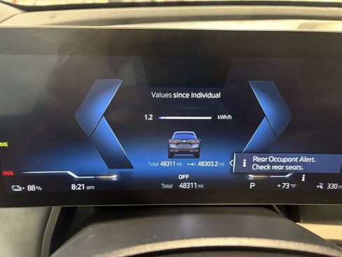 Used 2023 BMW iX xDrive50 w/ Premium Package AWD/4WD image 23
