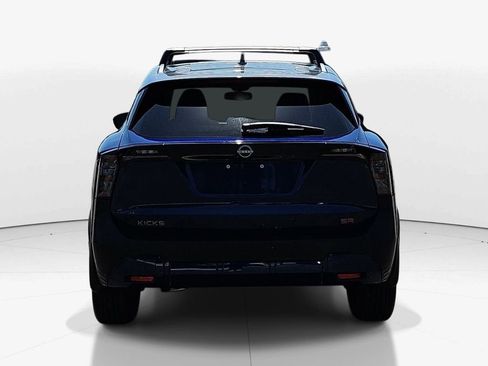 Used 2025 Nissan Kicks SR FWD image 7