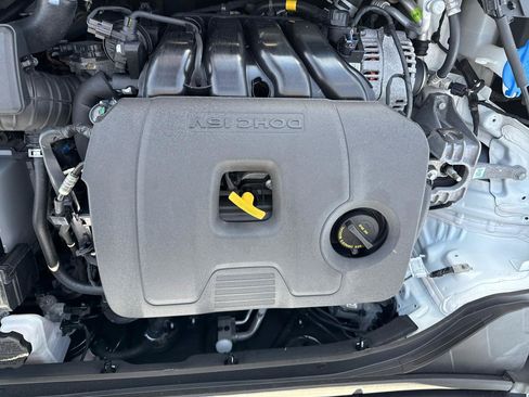 Used 2019 Hyundai Elantra SEL FWD image 24