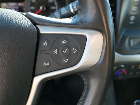 Used 2019 GMC Acadia SLE image 15