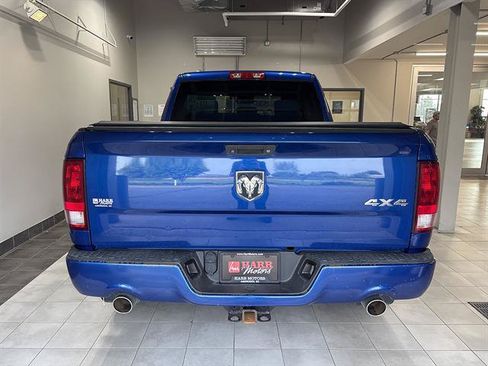 Used 2015 RAM 1500 Express AWD/4WD image 3