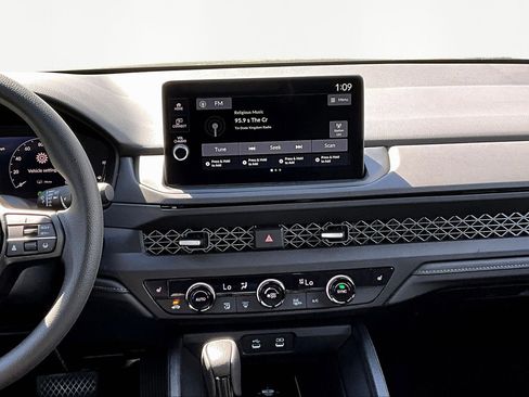 New 2026 Honda Accord SE image 11