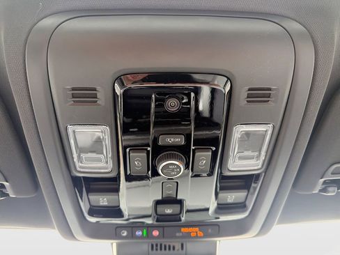 New 2026 Chevrolet Suburban Premier w/ Sun And Tow Package image 24