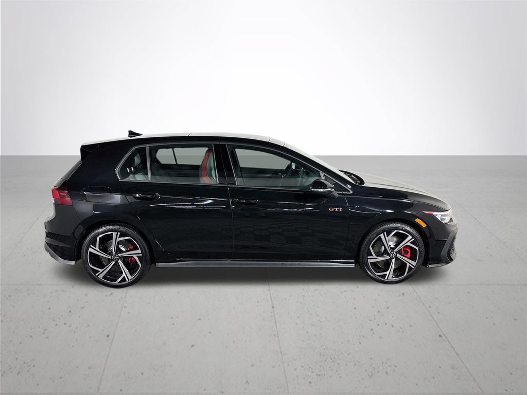 New 2026 Volkswagen GTI SE FWD image 5