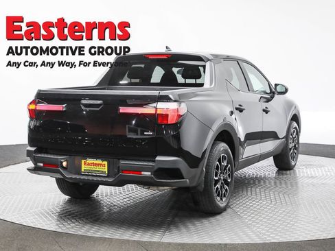 Used 2024 Hyundai Santa Cruz SE AWD/4WD image 5