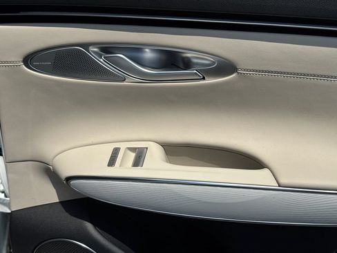 New 2026 Genesis GV70 2.5T Advanced AWD/4WD image 16