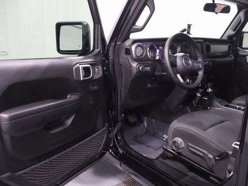 Certified 2022 Jeep Wrangler Unlimited Sport AWD/4WD image 11