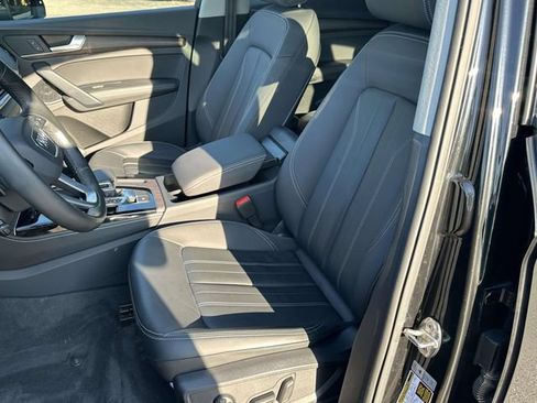 Used 2023 Audi Q5 2.0T Premium Plus w/ Premium Plus Package AWD/4WD image 22