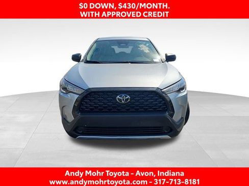 Used 2023 Toyota Corolla Cross L AWD/4WD image 3
