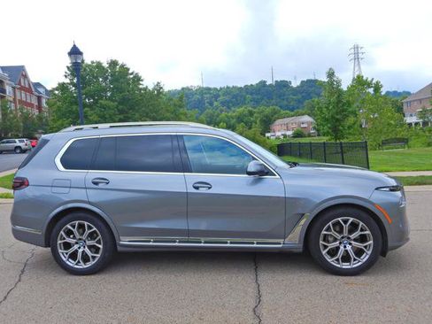 Used 2026 BMW X7 xDrive40i w/ Premium Package AWD/4WD image 10
