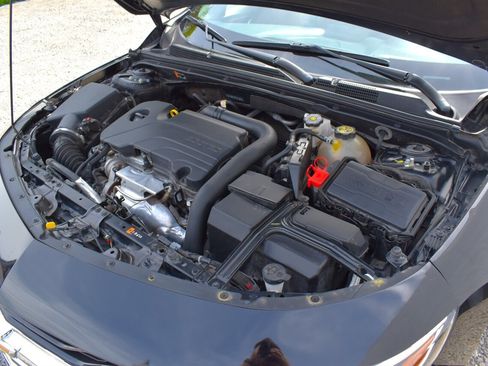 Used 2023 Chevrolet Malibu LT image 31