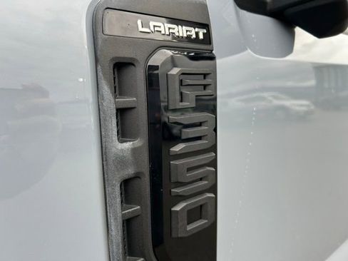 Used 2025 Ford F350 Lariat w/ Black Appearance Package AWD/4WD image 10