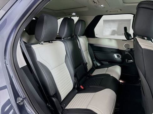 New 2026 Land Rover Discovery Limited Edition AWD/4WD image 27