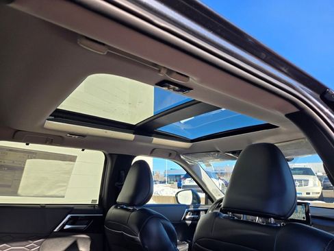 New 2026 Mitsubishi Outlander SEL image 9