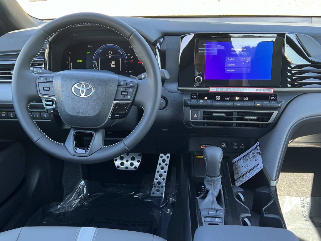 Used 2026 Toyota Camry SE FWD image 20