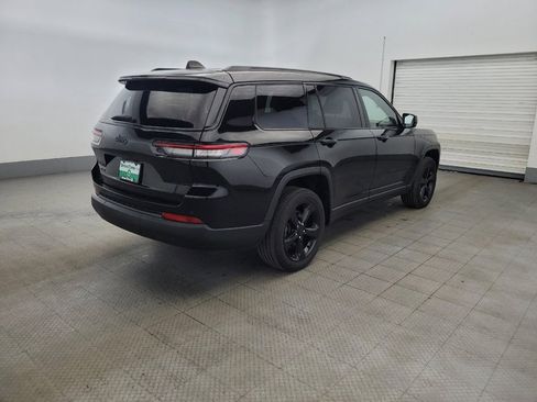 Used 2023 Jeep Grand Cherokee L Laredo AWD/4WD image 9