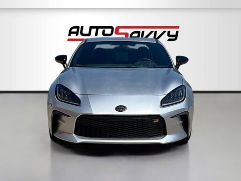 Used 2024 Toyota GR86 Premium RWD image 2