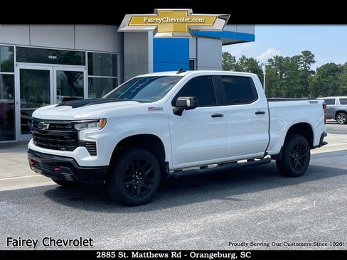 Used 2025 Chevrolet Silverado 1500 LT Trail Boss w/ LT Trail Boss Premium Package AWD/4WD image 1