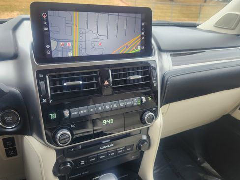 Used 2023 Lexus GX 460 Premium image 10