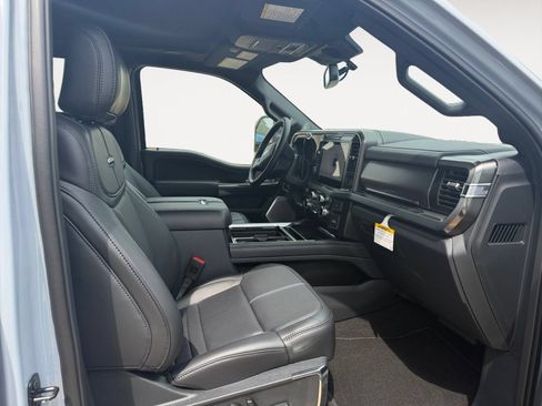 Used 2026 Ford F450 Platinum AWD/4WD image 15