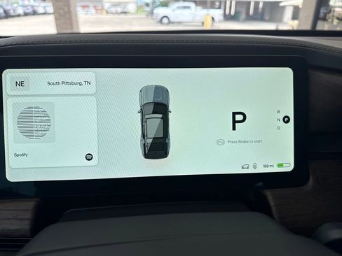 Used 2025 Rivian R1S Premium AWD/4WD image 17