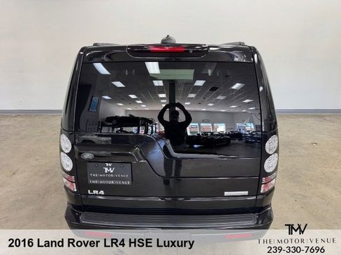 Used 2016 Land Rover LR4 HSE LUX image 9