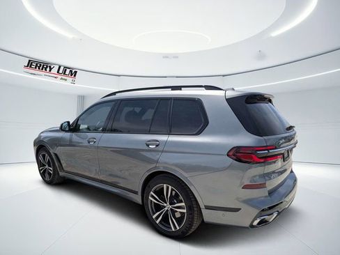 Used 2023 BMW X7 xDrive40i w/ Executive Package AWD/4WD image 5
