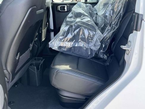 New 2026 Jeep Gladiator Mojave AWD/4WD image 12