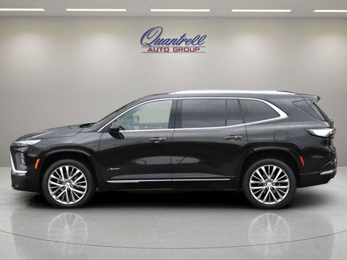 Used 2025 Buick Enclave Avenir w/ Super Cruise Package AWD/4WD image 7