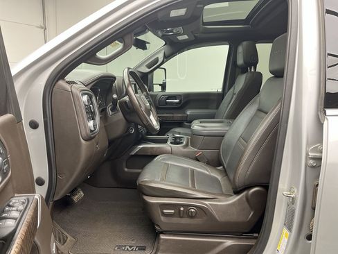 Used 2020 GMC Sierra 2500 Denali w/ Denali Ultimate Package image 3