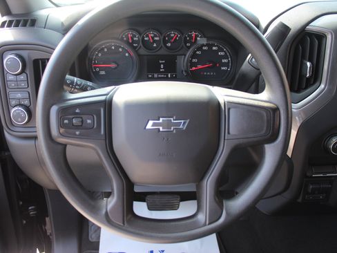 Used 2020 Chevrolet Silverado 1500 Custom Trail Boss w/ Custom Convenience Package image 15